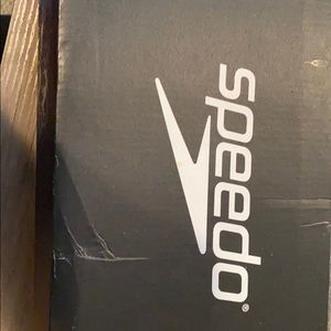 NWT men’s Speedo water shoe